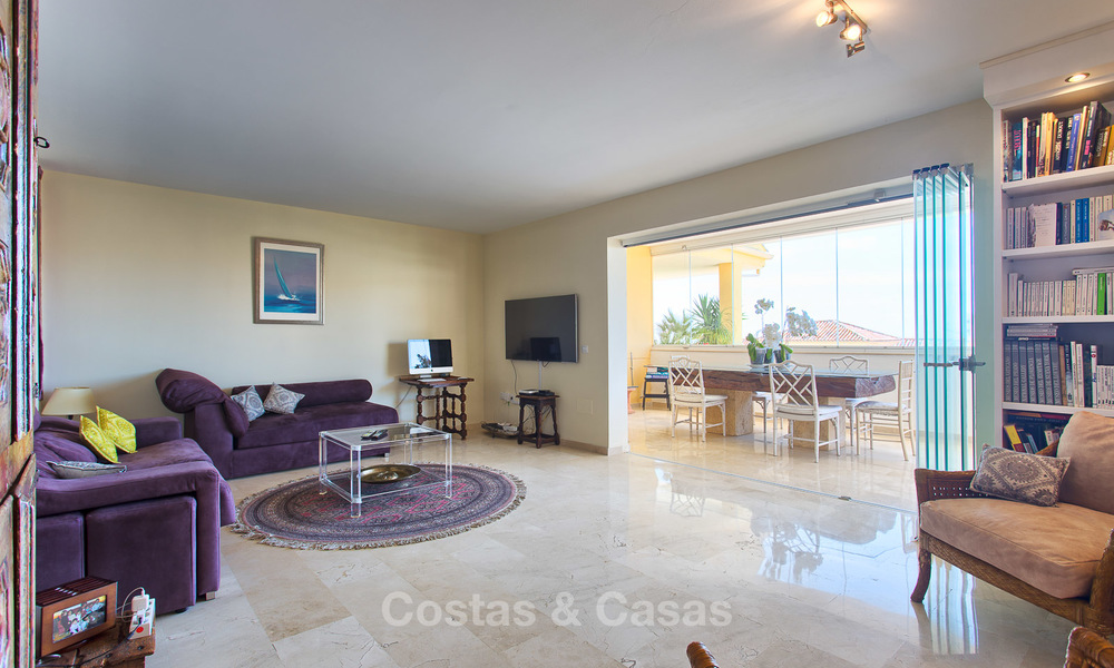 Zeer ruim en gezellig luxe penthouse appartement te koop, Estepona centrum 5635