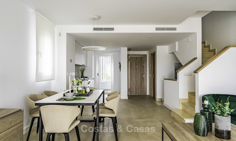 Nieuwe, moderne en exclusieve golf woningen met een spectaculair golfzicht te koop in Estepona 12123