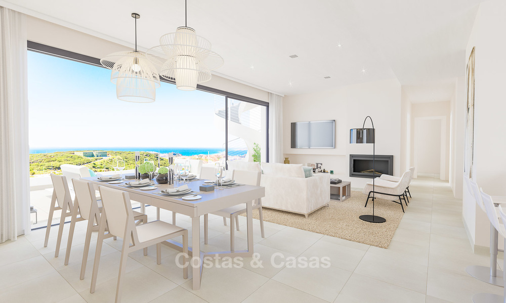 Nieuwe, avant-garde golf appartementen en schakelvilla’s te koop, adembenemend uitzicht op zee, Casares, Costa del Sol 5715