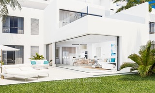 Nieuwe, avant-garde golf appartementen en schakelvilla’s te koop, adembenemend uitzicht op zee, Casares, Costa del Sol 6102 