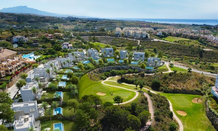 Laatste villa! Volledig gemeubileerd. Nieuwe moderne luxe villa's te koop in een golfresort, met uitzicht op zee en golfbaan, New Golden Mile, Marbella - Estepona 5788