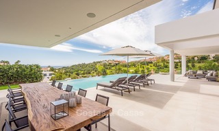 Spectaculaire high-end luxe villa te koop, instapklaar, met panoramisch uitzicht op zee, golf en bergen, Benahavis - Marbella 5858 