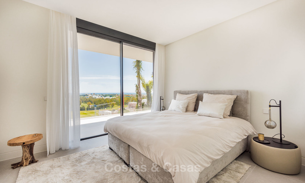 Exclusieve designer villa te koop, instapklaar, met panoramisch zicht op zee, golf en bergen, Benahavis - Marbella 5883