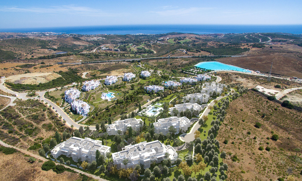 Moderne luxe appartementen te koop, in een exclusief complex met privé lagune, Casares, Costa del Sol 5919