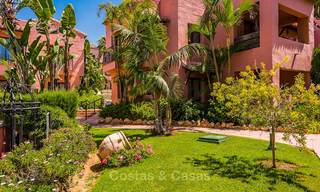 Ruim penthouse appartement in een luxueus complex te koop, strandzijde Elviria, Marbella 6010 
