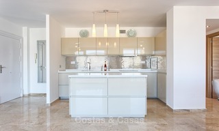 Gezellig en helder appartement te koop, recentelijk gerenoveerd, Nueva Andalucía, Marbella 6050 