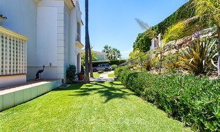 Designer villa in Andalusische stijl te koop, prachtig uitzicht op zee, nabij golf en strand, Marbella 6058 