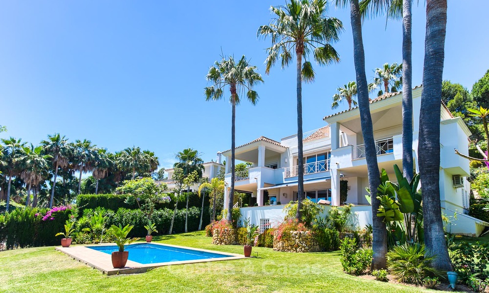 Designer villa in Andalusische stijl te koop, prachtig uitzicht op zee, nabij golf en strand, Marbella 6061