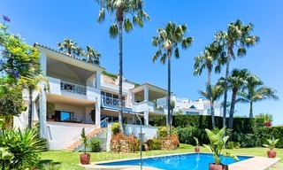Designer villa in Andalusische stijl te koop, prachtig uitzicht op zee, nabij golf en strand, Marbella 6062 