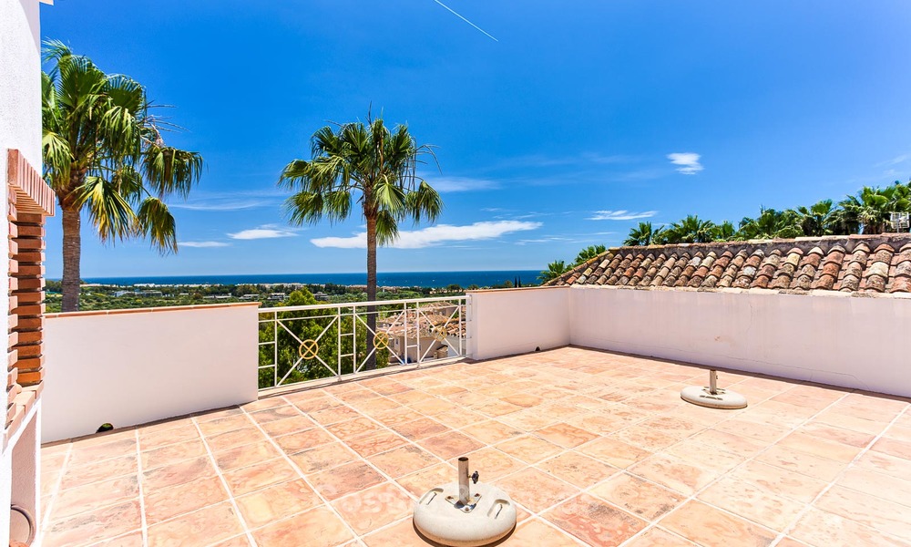 Designer villa in Andalusische stijl te koop, prachtig uitzicht op zee, nabij golf en strand, Marbella 6066