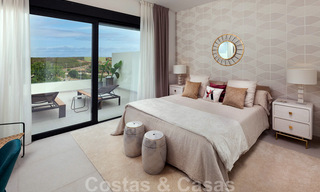 Nieuwe, avant-garde geschakelde huizen te koop, adembenemend uitzicht op zee, Casares, Costa del Sol. Instapklaar. 41388 
