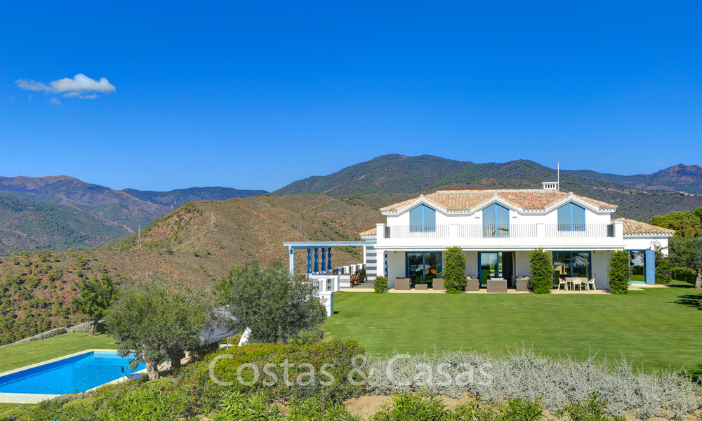 Majestueuze luxe villa in landelijke omgeving te koop, met prachtig panoramisch uitzicht op zee en de bergen in Benahavis - Marbella 6330