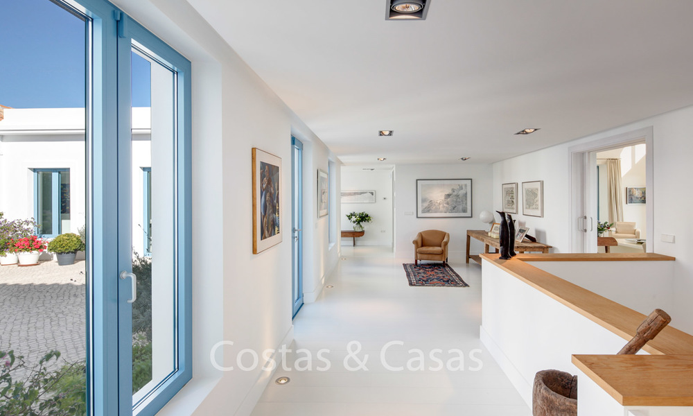 Majestueuze luxe villa in landelijke omgeving te koop, met prachtig panoramisch uitzicht op zee en de bergen in Benahavis - Marbella 6339