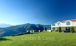 Majestueuze luxe villa in landelijke omgeving te koop, met prachtig panoramisch uitzicht op zee en de bergen in Benahavis - Marbella 6341 