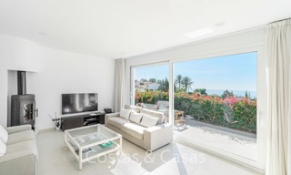 Elegante gerenoveerde villa in Andalusische stijl te koop, met panoramisch uitzicht op zee, Marbella oost 6377 