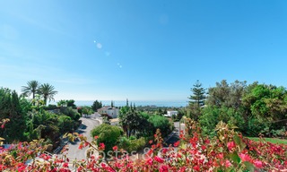 Elegante gerenoveerde villa in Andalusische stijl te koop, met panoramisch uitzicht op zee, Marbella oost 6385 