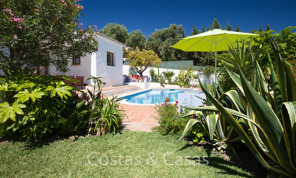 Gezellige rustieke villa op het platteland te koop, met een prachtig uitzicht op de bergen, Estepona Oost - Marbella 6395
