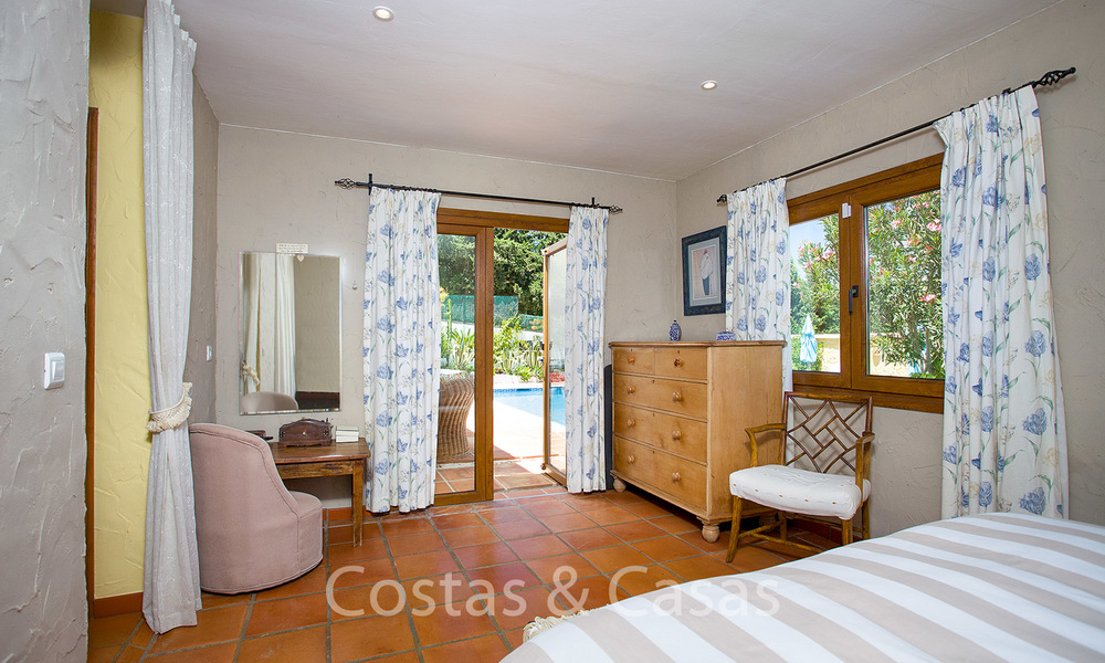 Gezellige rustieke villa op het platteland te koop, met een prachtig uitzicht op de bergen, Estepona Oost - Marbella 6400