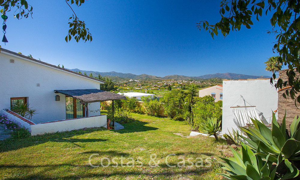 Gezellige rustieke villa op het platteland te koop, met een prachtig uitzicht op de bergen, Estepona Oost - Marbella 6407