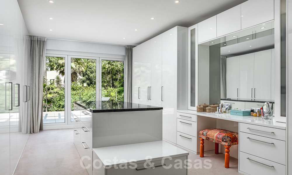 Prachtige gerenoveerde villa te koop in het hart van Nueva Andalucía’s golfvallei - Marbella 26627