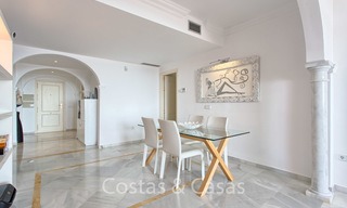 Te koop: Modern luxe appartement in een populair complex in het hart van Nueva Andalucia's Golfvallei - Marbella 6569 