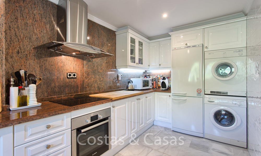 Te koop: Modern luxe appartement in een populair complex in het hart van Nueva Andalucia's Golfvallei - Marbella 6578