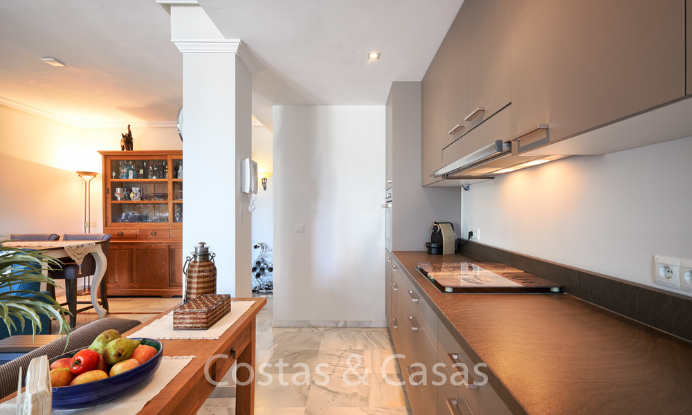 Heerlijk penthouse appartement te koop, op loopafstand van strand en Puerto Banus, Nueva Andalucia - Marbella 6594