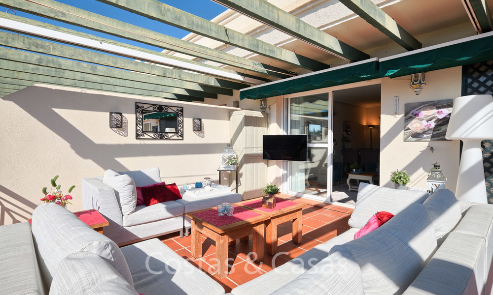 Heerlijk penthouse appartement te koop, op loopafstand van strand en Puerto Banus, Nueva Andalucia - Marbella 6608