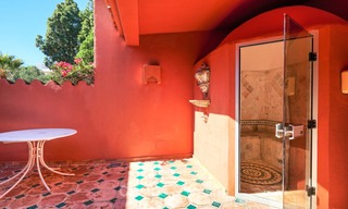 Ruime villa met veel potentieel te koop, op wandelafstand van het strand en Puerto Banus - Golden Mile, Marbella 6719 