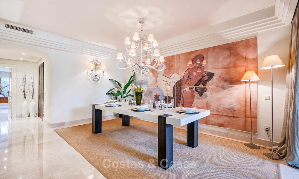 Goed gelegen, stijlvol luxe appartement in een prachtige urbanisatie - Nueva Andalucia, Marbella 6774