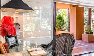 Goed gelegen, stijlvol luxe appartement in een prachtige urbanisatie - Nueva Andalucia, Marbella 6775 