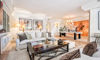Goed gelegen, stijlvol luxe appartement in een prachtige urbanisatie - Nueva Andalucia, Marbella 6777 