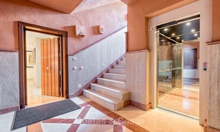 Goed gelegen, stijlvol luxe appartement in een prachtige urbanisatie - Nueva Andalucia, Marbella 6791 