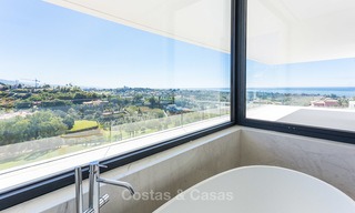 Majestueuze moderne villa met panoramisch zeezicht te koop, front-line golf, Benahavis - Marbella 6847 