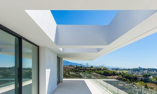Majestueuze moderne villa met panoramisch zeezicht te koop, front-line golf, Benahavis - Marbella 6854 