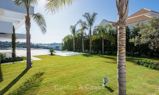 Majestueuze moderne villa met panoramisch zeezicht te koop, front-line golf, Benahavis - Marbella 6857 