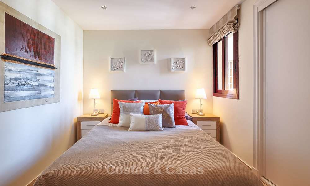 Knap luxe strand appartement met fantastisch zeezicht te koop - New Golden Mile, Marbella - Estepona 7021