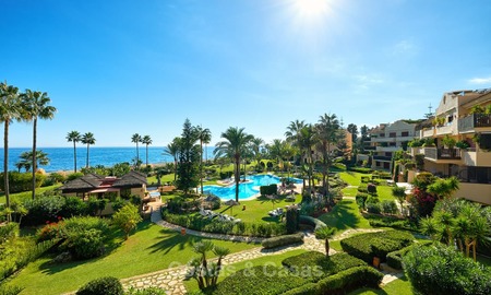 Knap luxe strand appartement met fantastisch zeezicht te koop - New Golden Mile, Marbella - Estepona 7049