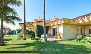 Prachtige rustieke luxe villa met adembenemend uitzicht op zee en de bergen - Golf Valley, Nueva Andalucia, Marbella 7232 