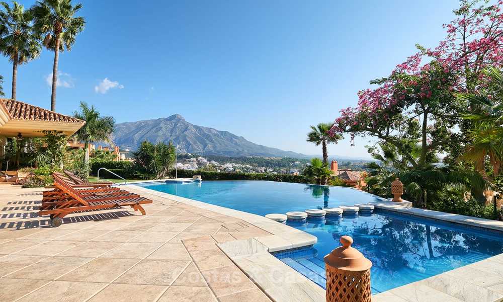 Prachtige rustieke luxe villa met adembenemend uitzicht op zee en de bergen - Golf Valley, Nueva Andalucia, Marbella 7237
