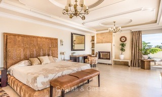 Oogstrelende luxueuze villa in Mediterrane stijl te koop, loopafstand strand, Oost Marbella 7419 