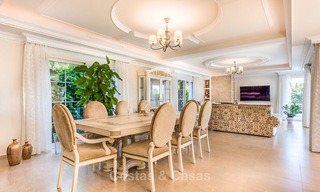 Oogstrelende luxueuze villa in Mediterrane stijl te koop, loopafstand strand, Oost Marbella 7430 