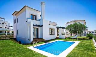 Elegante nieuwe villa's met zeezicht te koop, eerstelijn golf, instapklaar - New Golden Mile, Marbella - Estepona 7573 
