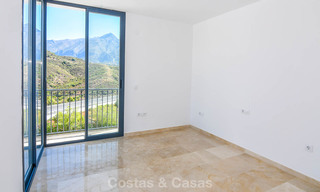 Koopje! Gerenoveerde villa in Andalusische stijl te koop, met prachtig uitzicht op de bergen, Nueva Andalucia, Marbella 7595 