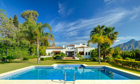 Exclusieve luxe villa in Mediterrane stijl te koop - Nueva Andalucia, Marbella 7648