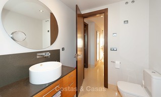 Ruim, licht en modern luxe penthouse te koop met golf- en zeezicht in Marbella - Benahavis 7716 