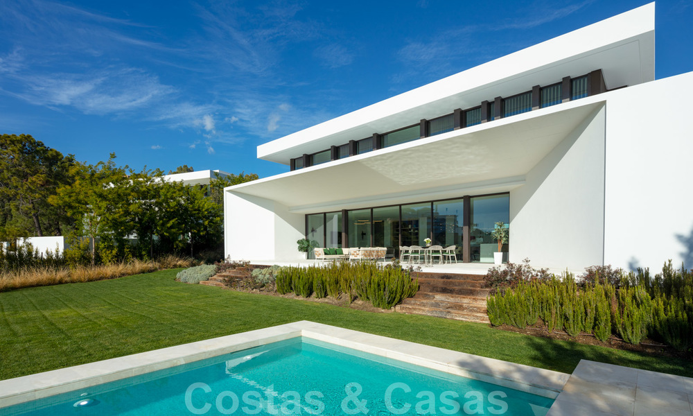 Nieuwe eigentijdse luxe villa's met zeezicht te koop, in een exclusieve urbanisatie in Benahavis - Marbella 21655