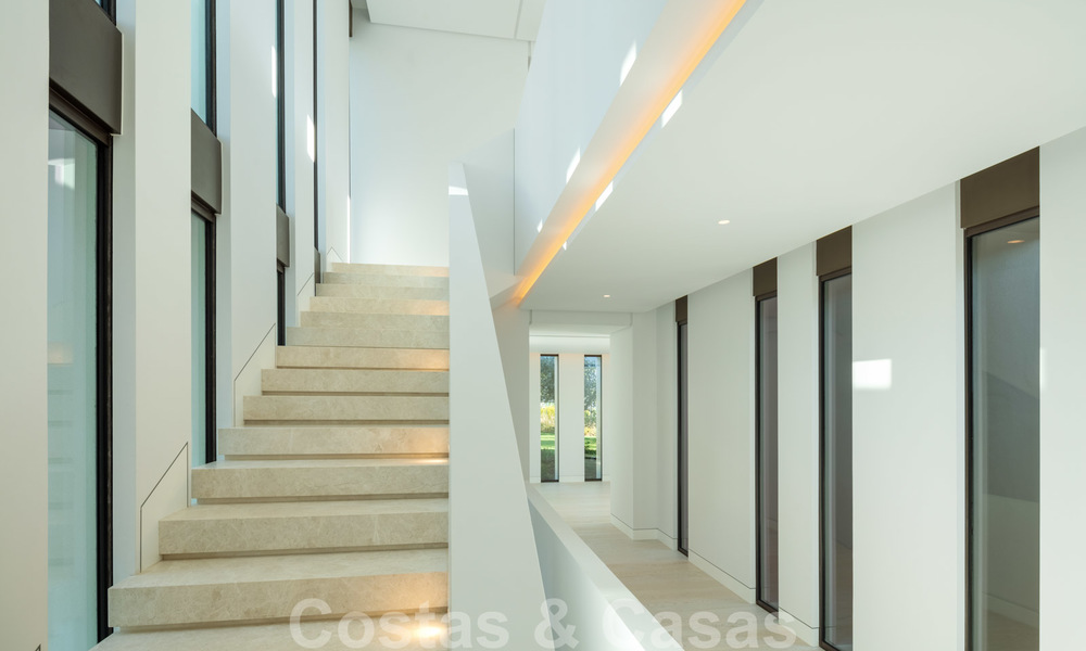 Nieuwe eigentijdse luxe villa's met zeezicht te koop, in een exclusieve urbanisatie in Benahavis - Marbella 21658