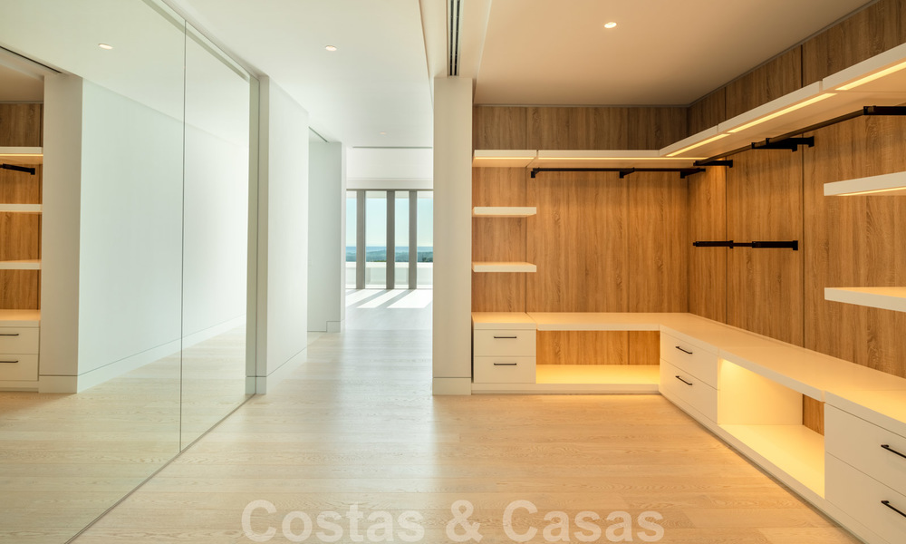 Nieuwe eigentijdse luxe villa's met zeezicht te koop, in een exclusieve urbanisatie in Benahavis - Marbella 21659