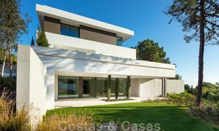 Nieuwe eigentijdse luxe villa's met zeezicht te koop, in een exclusieve urbanisatie in Benahavis - Marbella 21664 